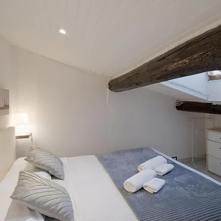 Apartament Pied-a-terre Saint Michel *