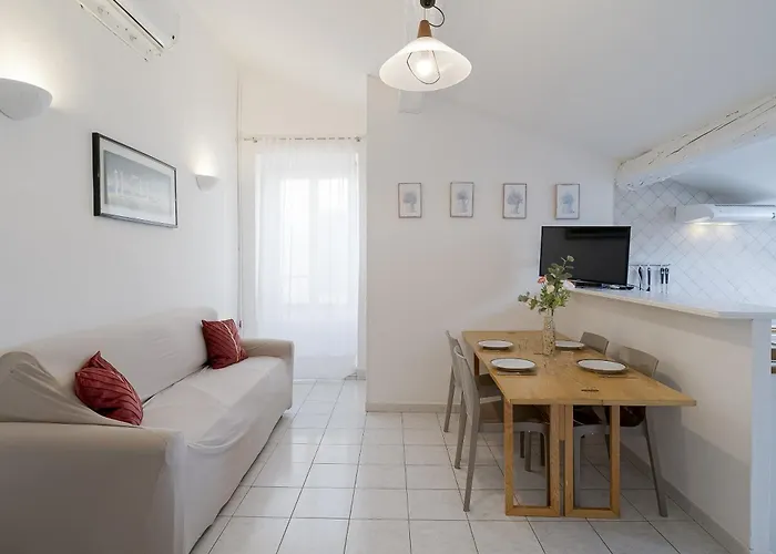 Apartment Pied-a-terre Saint Michel